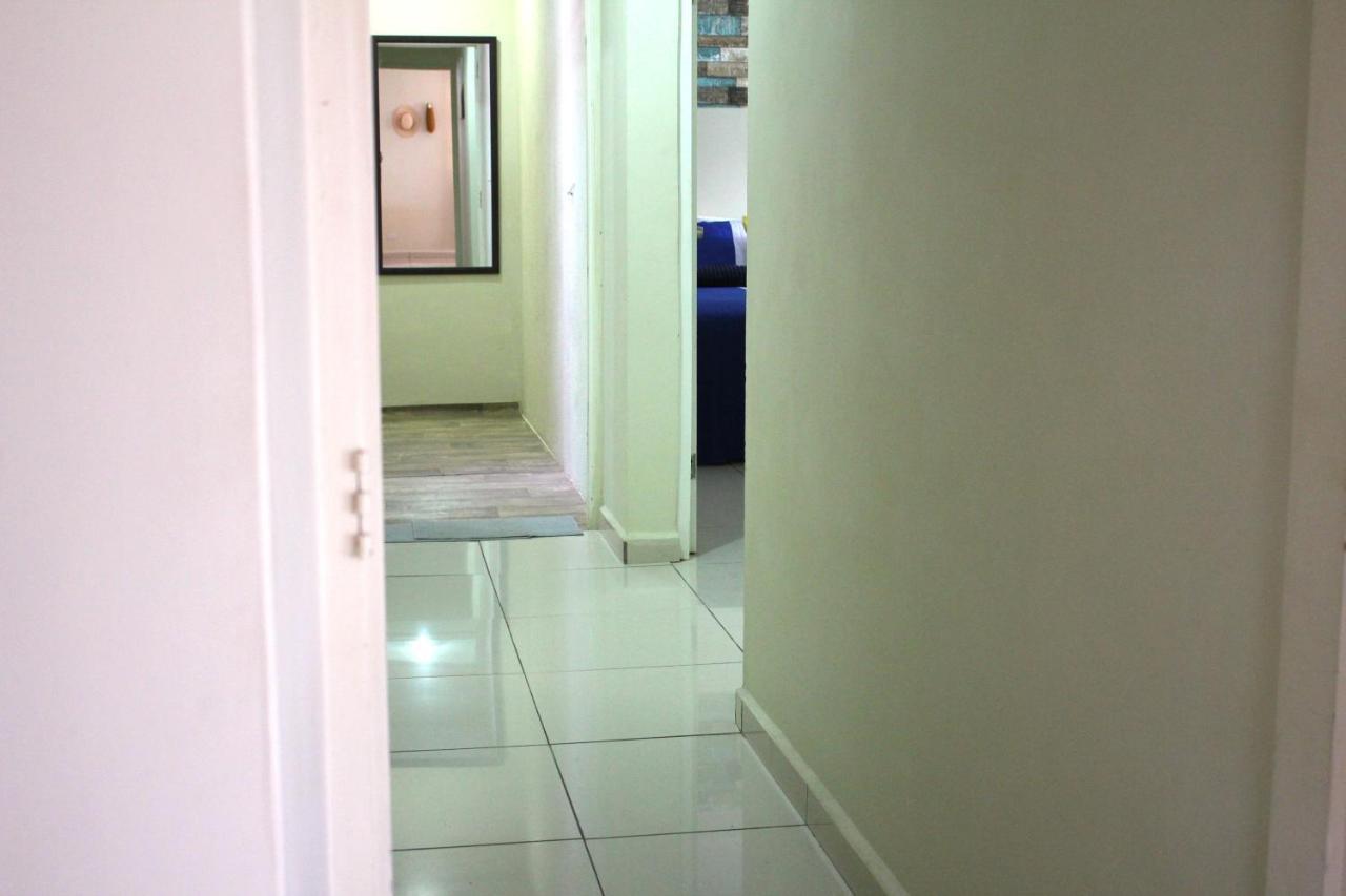 Bon Bini Kokolishi Hotel Willemstad Bagian luar foto