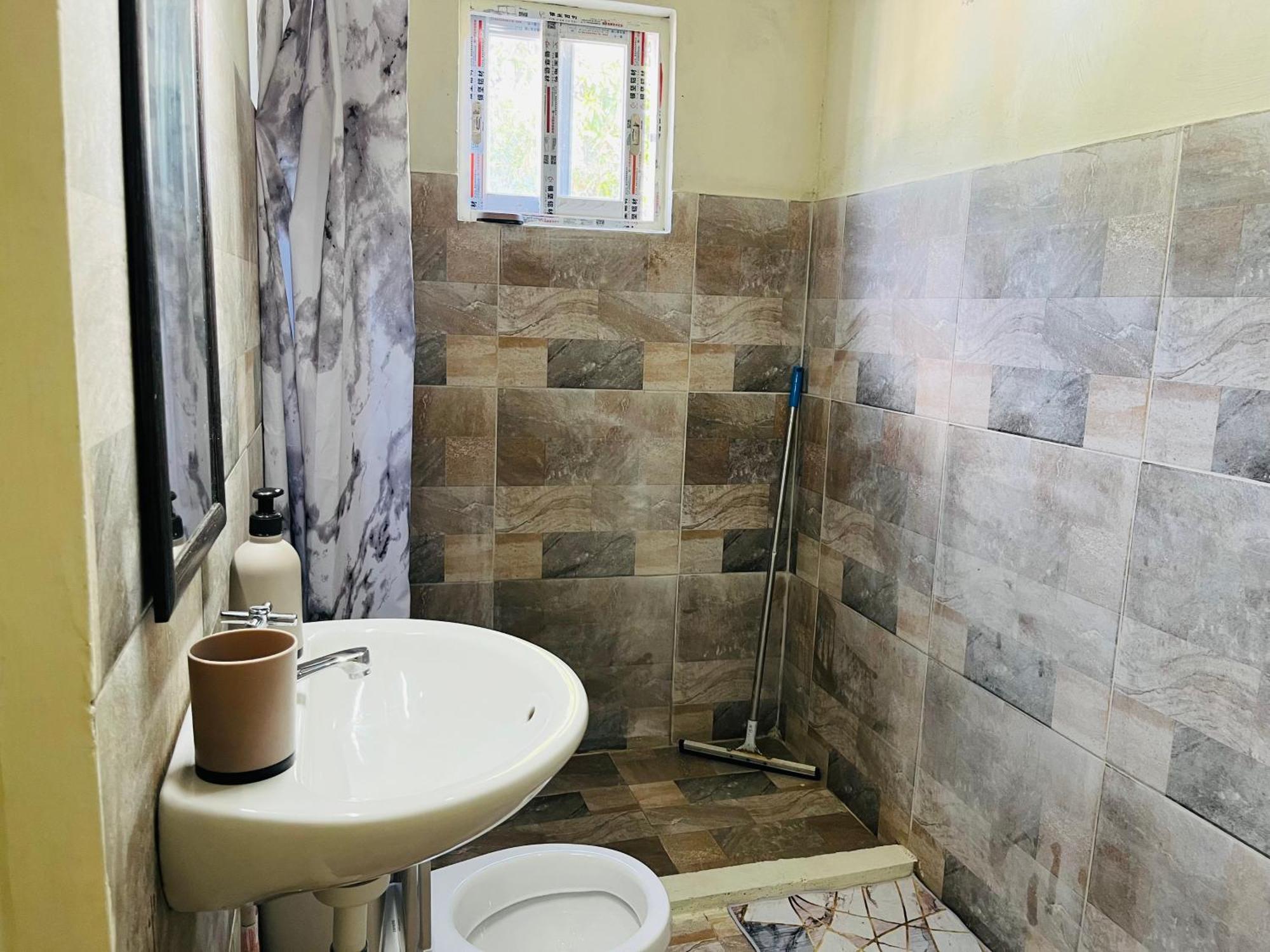 Bon Bini Kokolishi Hotel Willemstad Bagian luar foto